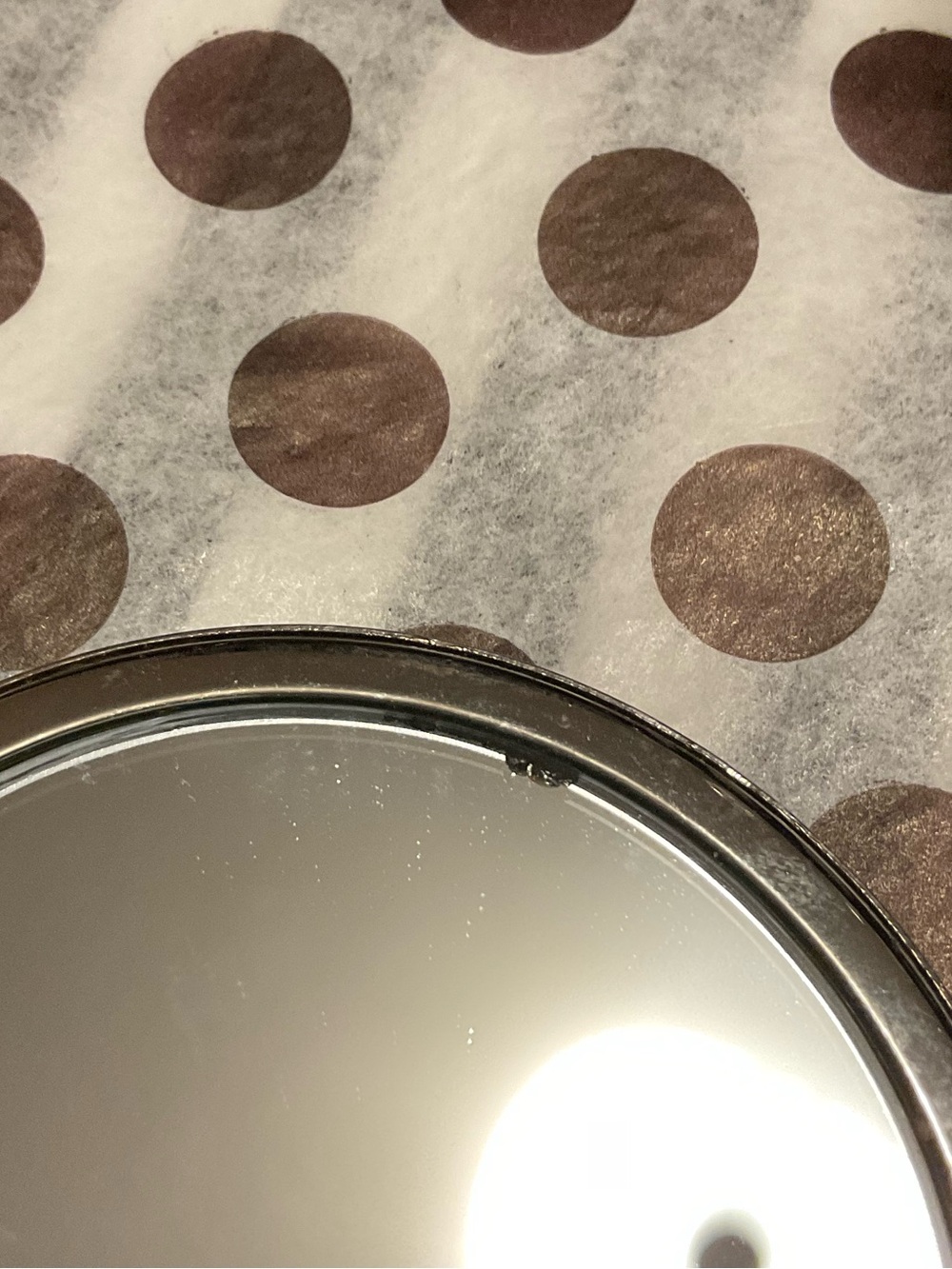 Well Loved Henri Bendel Compact Mirror - PLEASE READ - Picture 10 of 12